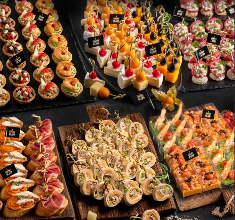 Как собрать сырную тарелку для фуршета: идеальные сочетания и правила подачи