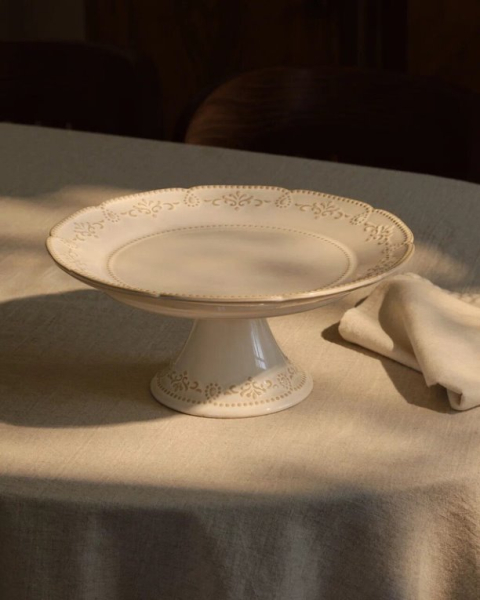 Тортница «Узоры» – это практичная красота из прочного фарфора. | Интересный контент в группе Divnaya Iva в ОК (Одноклассники)