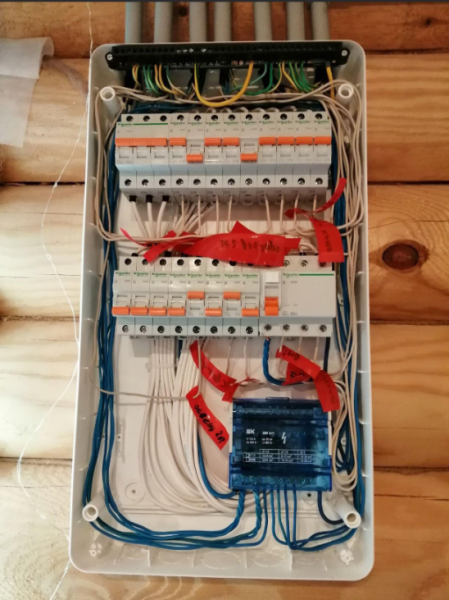 Опасные розетки: как я нашел причину возгорания розеток и как не допустить пожара | Интересный контент в группе Даня на даче: строю и показываю! в ОК (Одноклассники)