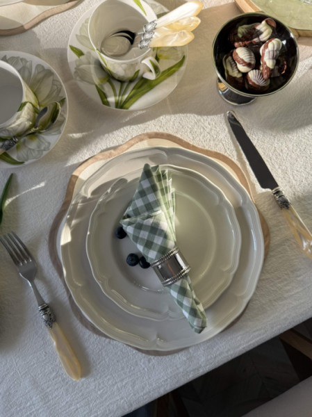 Весенняя сервировка: свежесть и нежные краски 🌿🌷 | Интересный контент в группе Affelandra в ОК (Одноклассники)