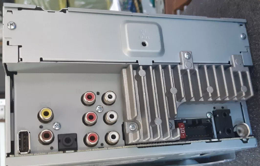 магнитола с линейными выходами