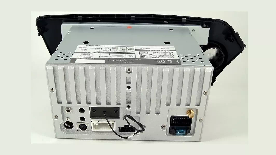 Подключение сабвуфера к штатной магнитоле — студия «Про-Шумим»